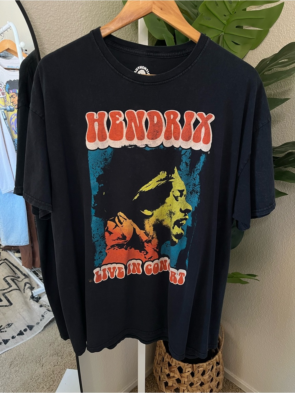 🎸 Authentic Hendrix Live In Concert Graphic Band Tee Size 2XL Black